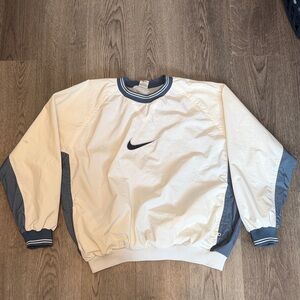 Vintage Nike White and Gray Insulated Windbreaker Pullover